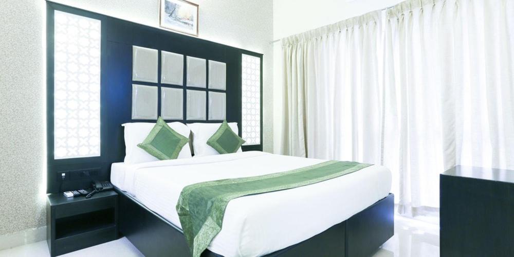 Emirates Residency Hotel Chennai Exterior photo